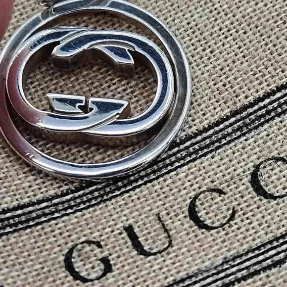 Gucci  Interlocking G Ring and Pendant - Picture 5 of 13